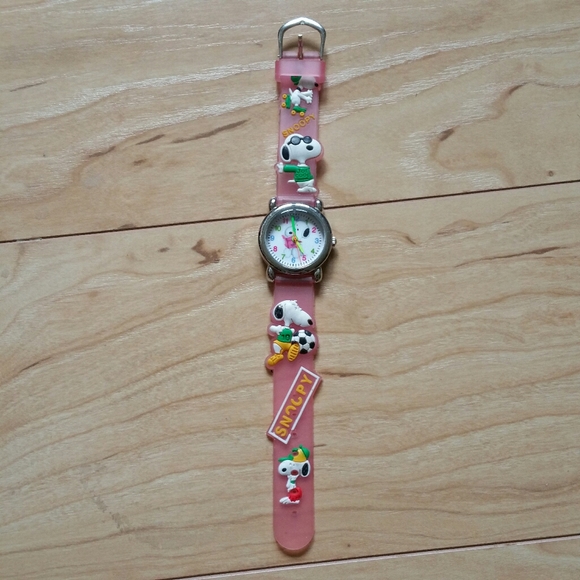 Snoopy kid's wristwatch - Picture 4 of 5